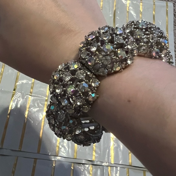 DIAMOND DOUBLE STUDDED BRACLET! - Picture 2 of 2